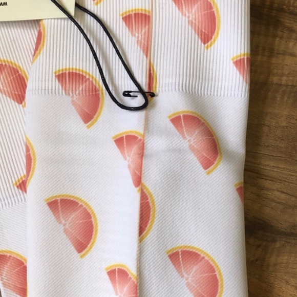 NWT - Morgan Stuart Sport Fruit Leggings XS/S - Picture 8 of 11